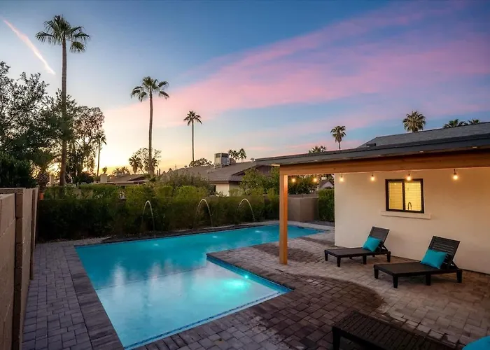 Palm Oasis Kierland Poolside Escape Holiday home Scottsdale